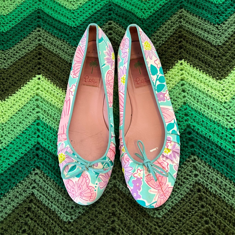 Lilly Pulitzer ballet flats size 9 leather soles pink blue purple butterflies